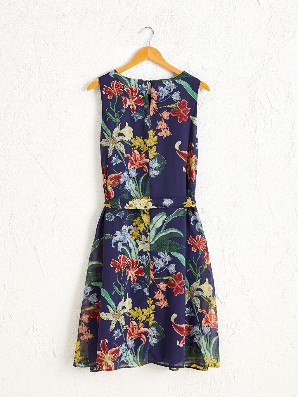 Lacivert Kuşaklı Çiçek Desenli Şifon Elbise-1