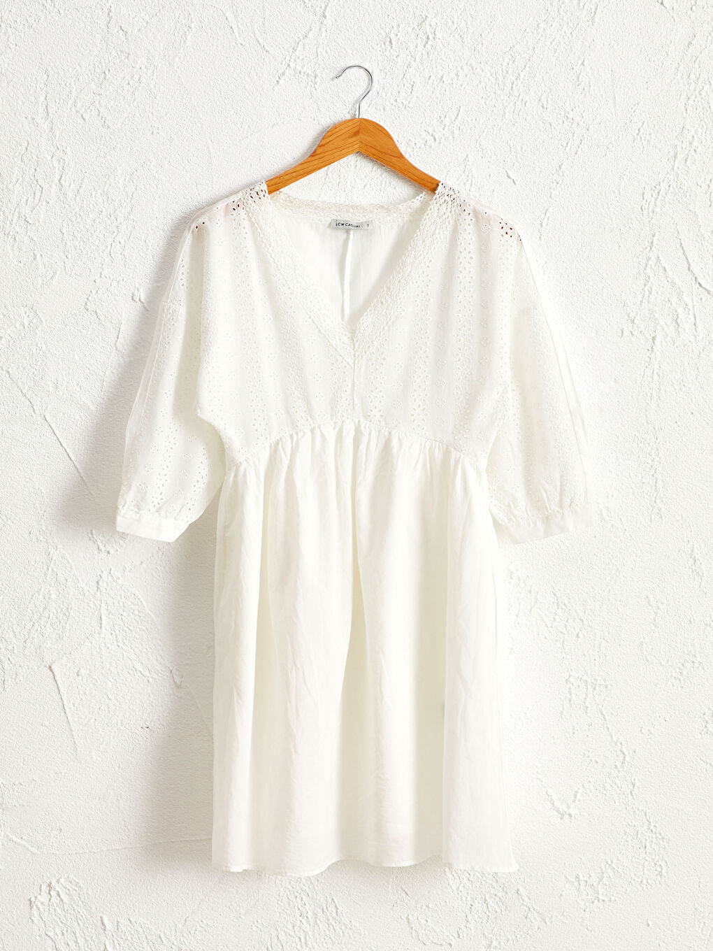 Ekru Yakası Dantelli Fistolu Elbise-1