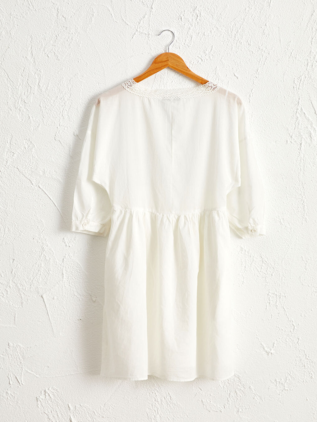 Ekru Yakası Dantelli Fistolu Elbise-2