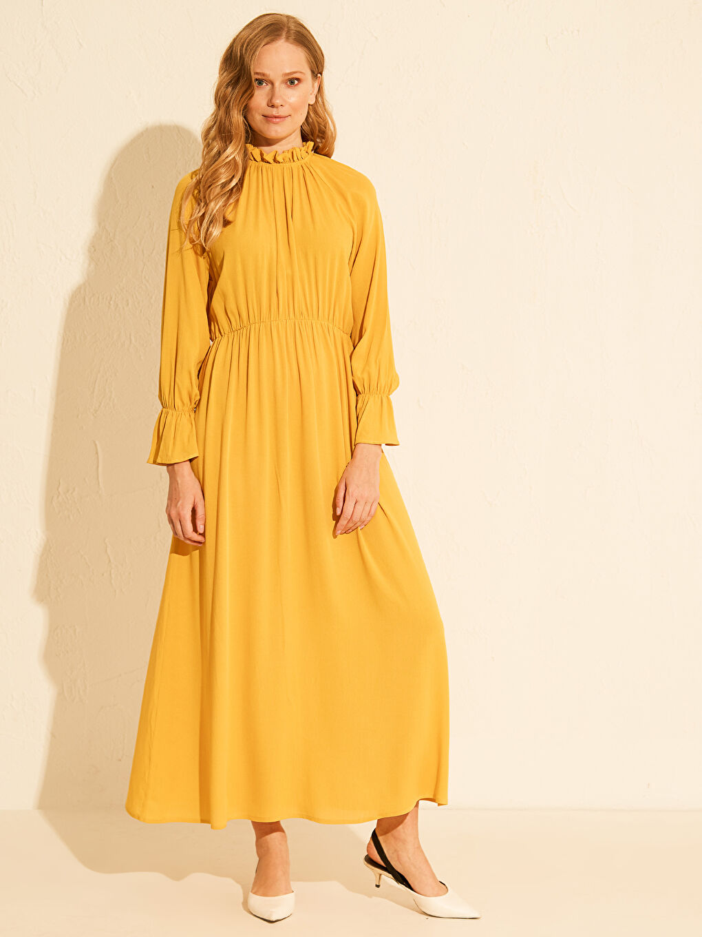 Sarı Standart Fit Uzun Kollu Krinkle Kadın Elbise