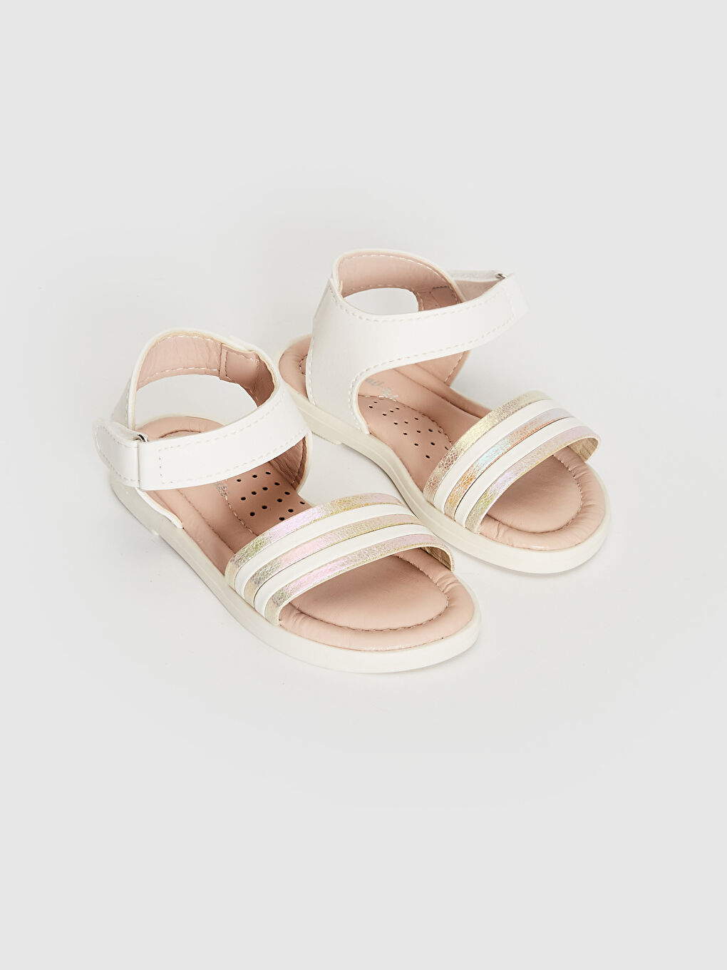 صنادل بحزام واحد للبنات الصغار