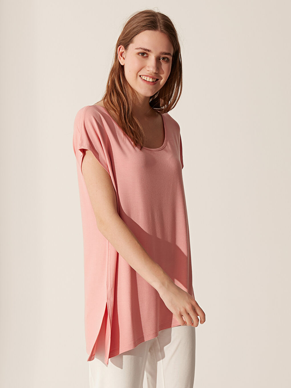 Pembe U Yaka Kısa Kollu Kadın Pijama Üst