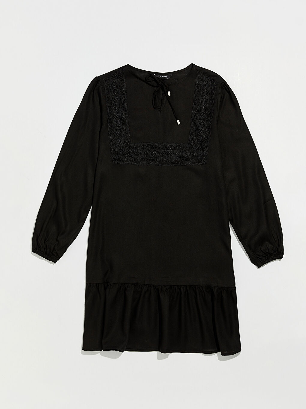 Siyah Dantel Detaylı Uzun Kollu Kadın Viskon Tunik