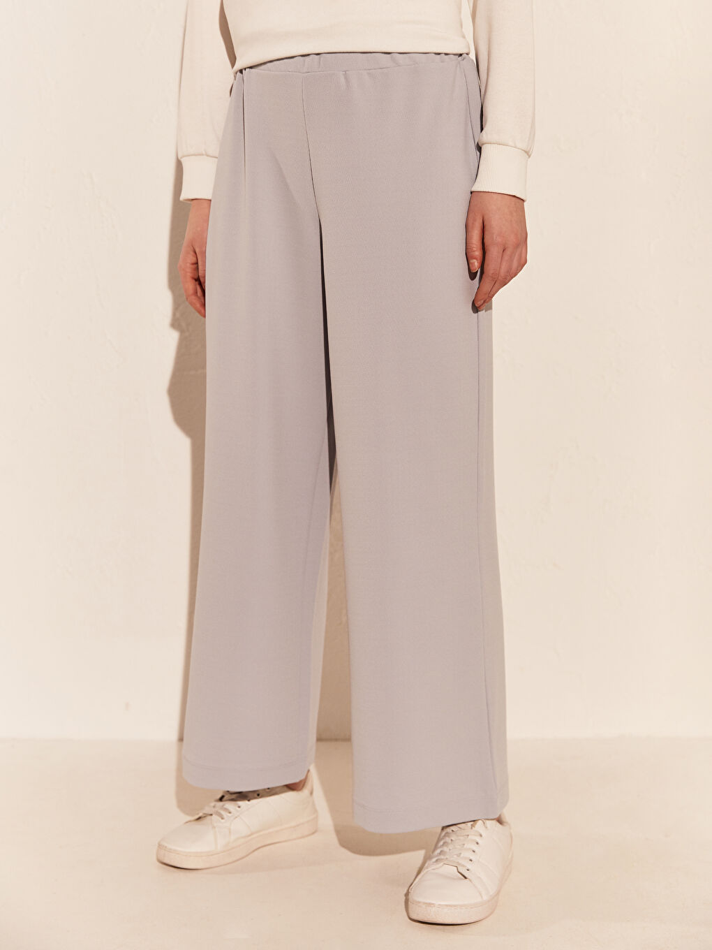 Gri Beli Lastikli Geniş Paça Pantolon-1