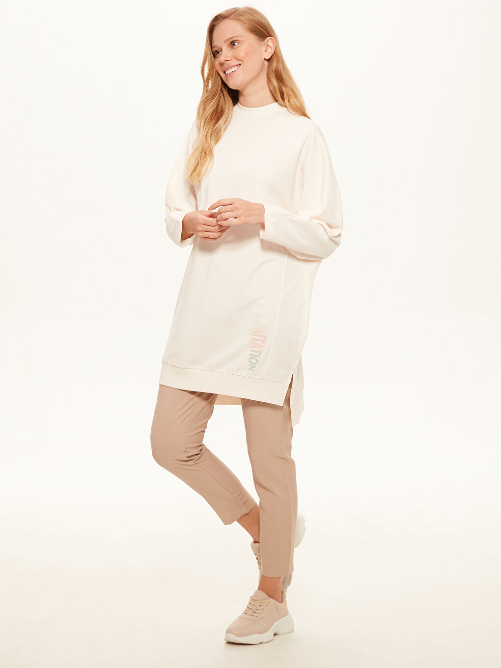 LCW Modest Harem Pants with Elastic Waist and Textured Fabric -0SD251Z8-CR8