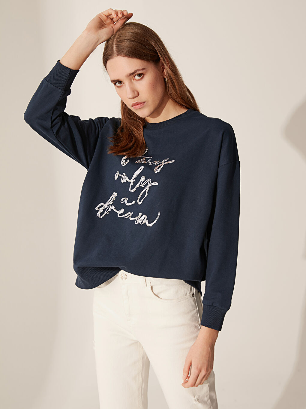 әйелдерге арналған ұзын жеңді дөңгелек жағалы принтті свитшот-2