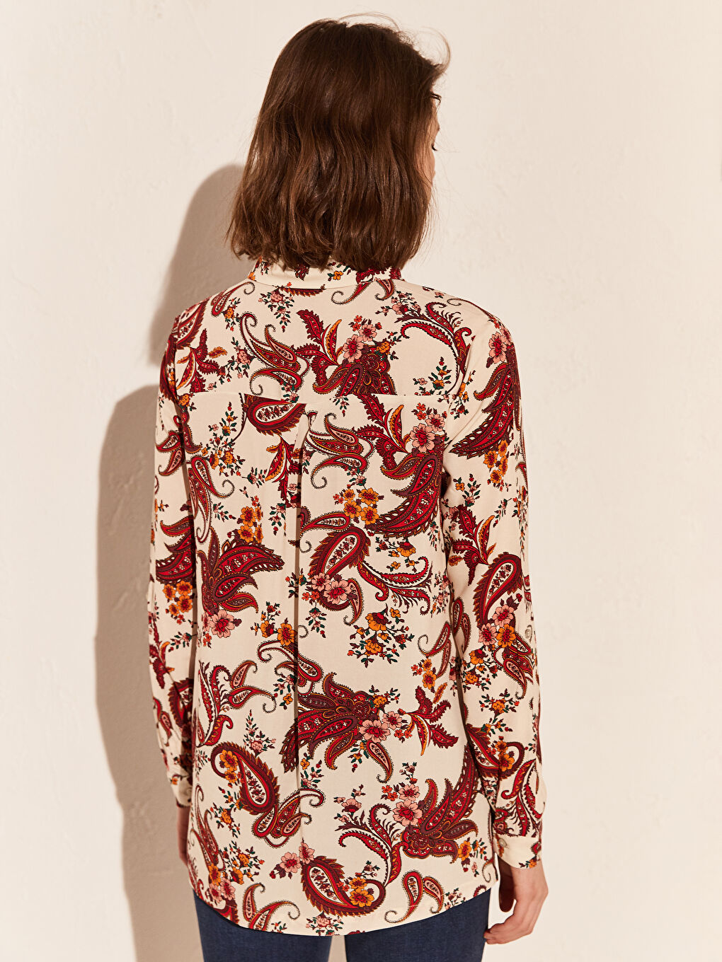 Ekru Standart Fit Uzun Kollu Kadın Gömlek-3