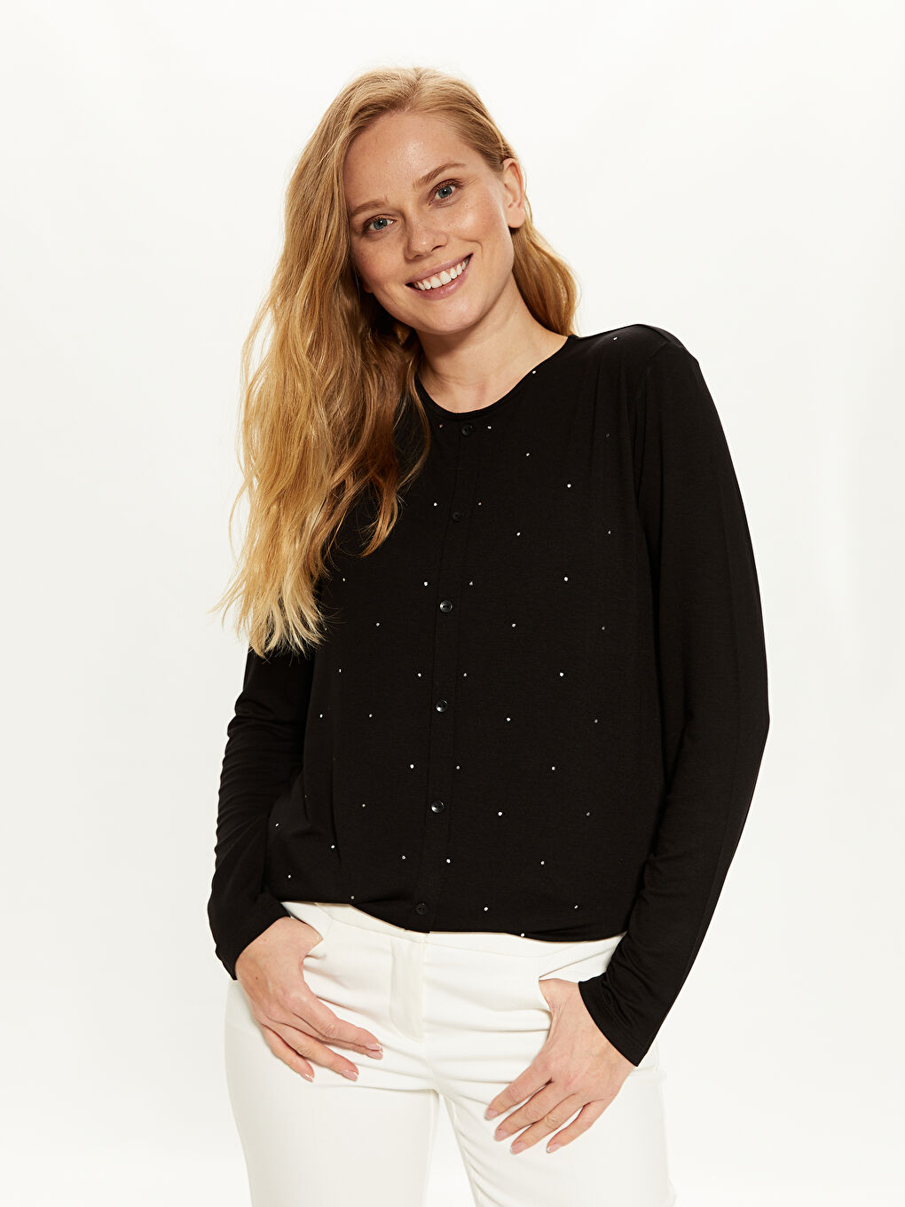 Siyah Bisiklet Yaka Uzun Kollu Kadın Tişört