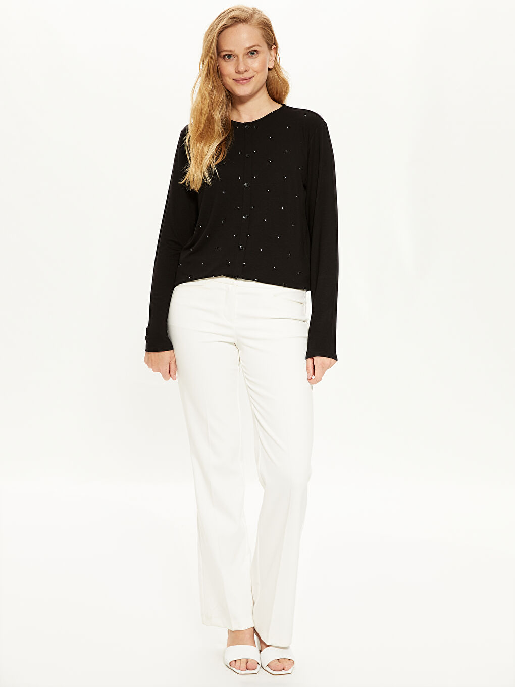 Siyah Bisiklet Yaka Uzun Kollu Kadın Tişört-1