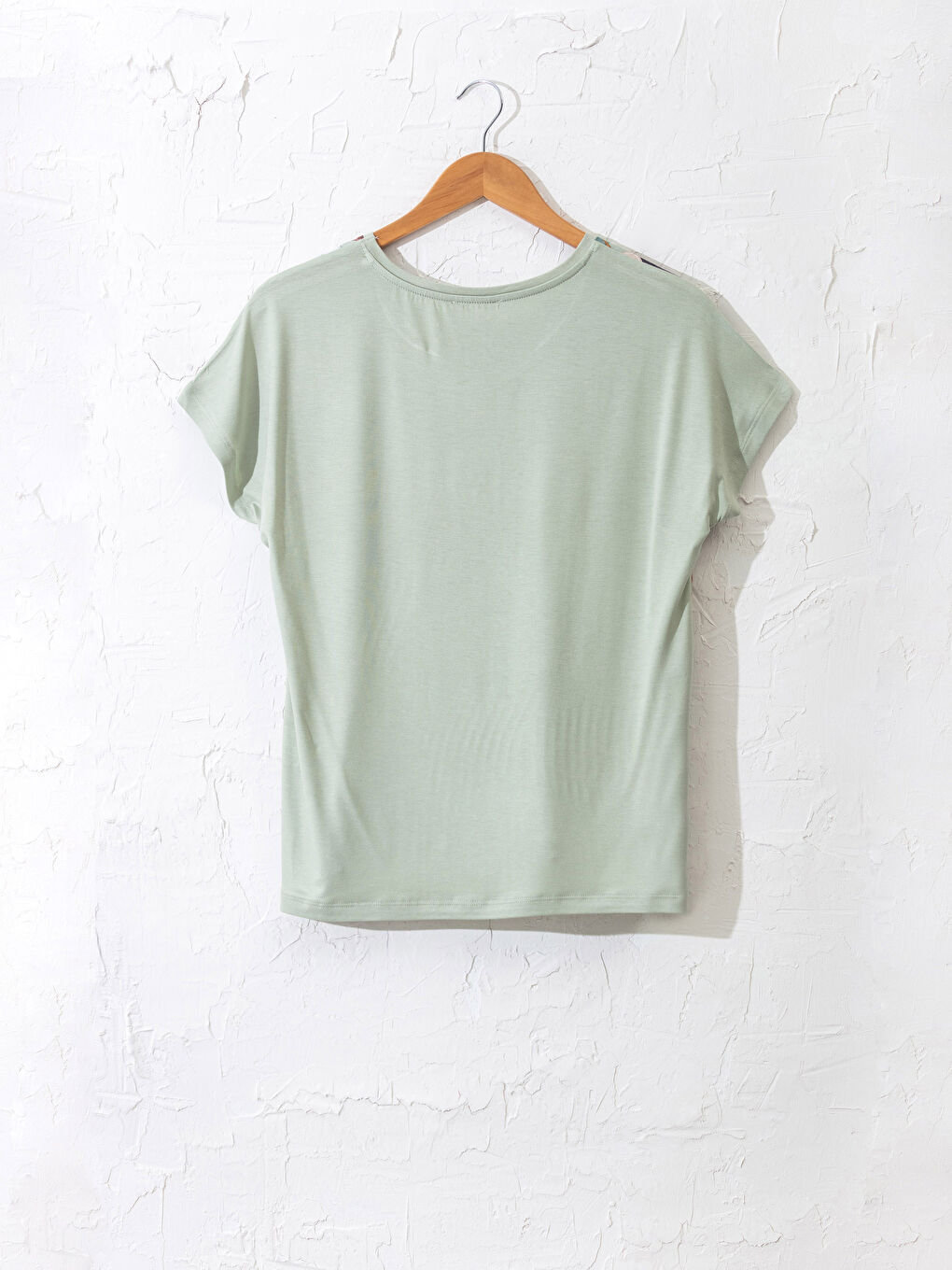 Yeşil Bisiklet Yaka Baskılı Kısa Kollu Kadın Tişört-4