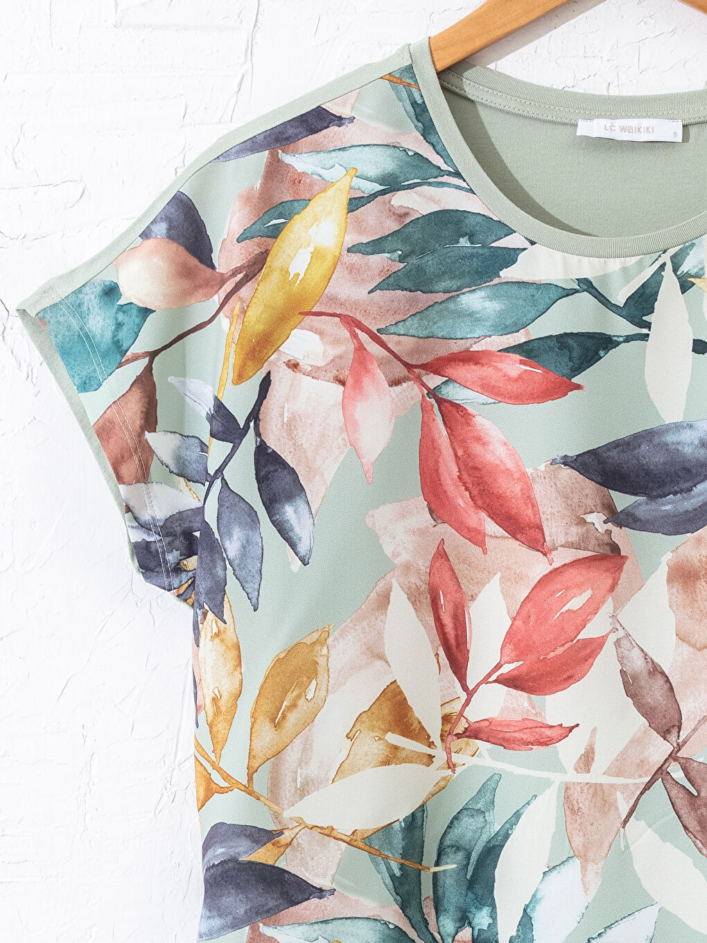 Yeşil Bisiklet Yaka Baskılı Kısa Kollu Kadın Tişört-5