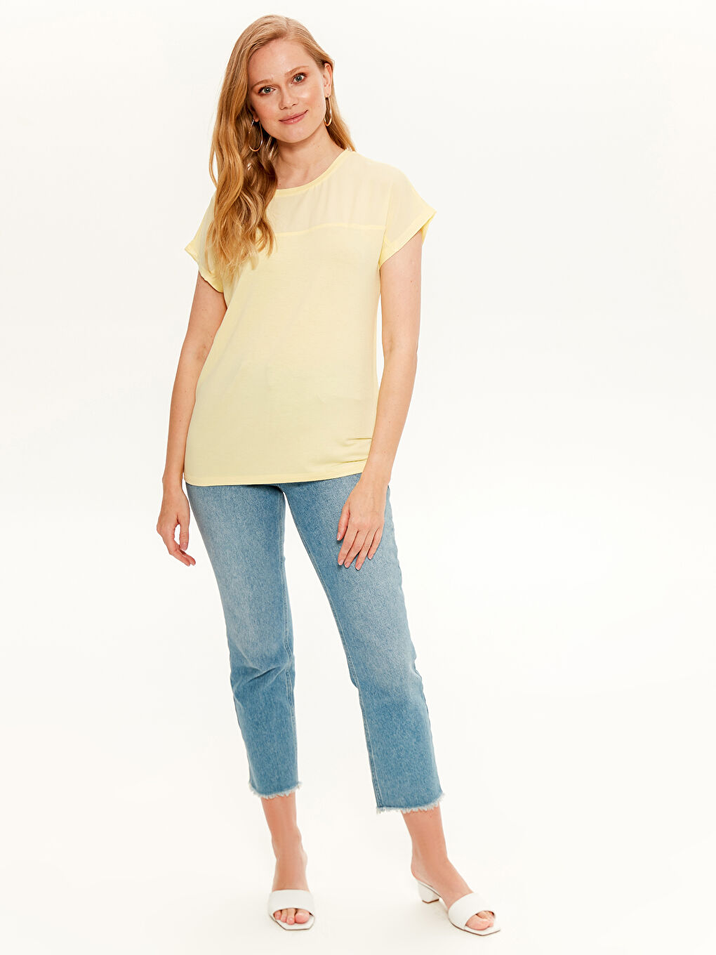 Sarı Bisiklet Yaka Kısa Kollu Kadın Tişört-3