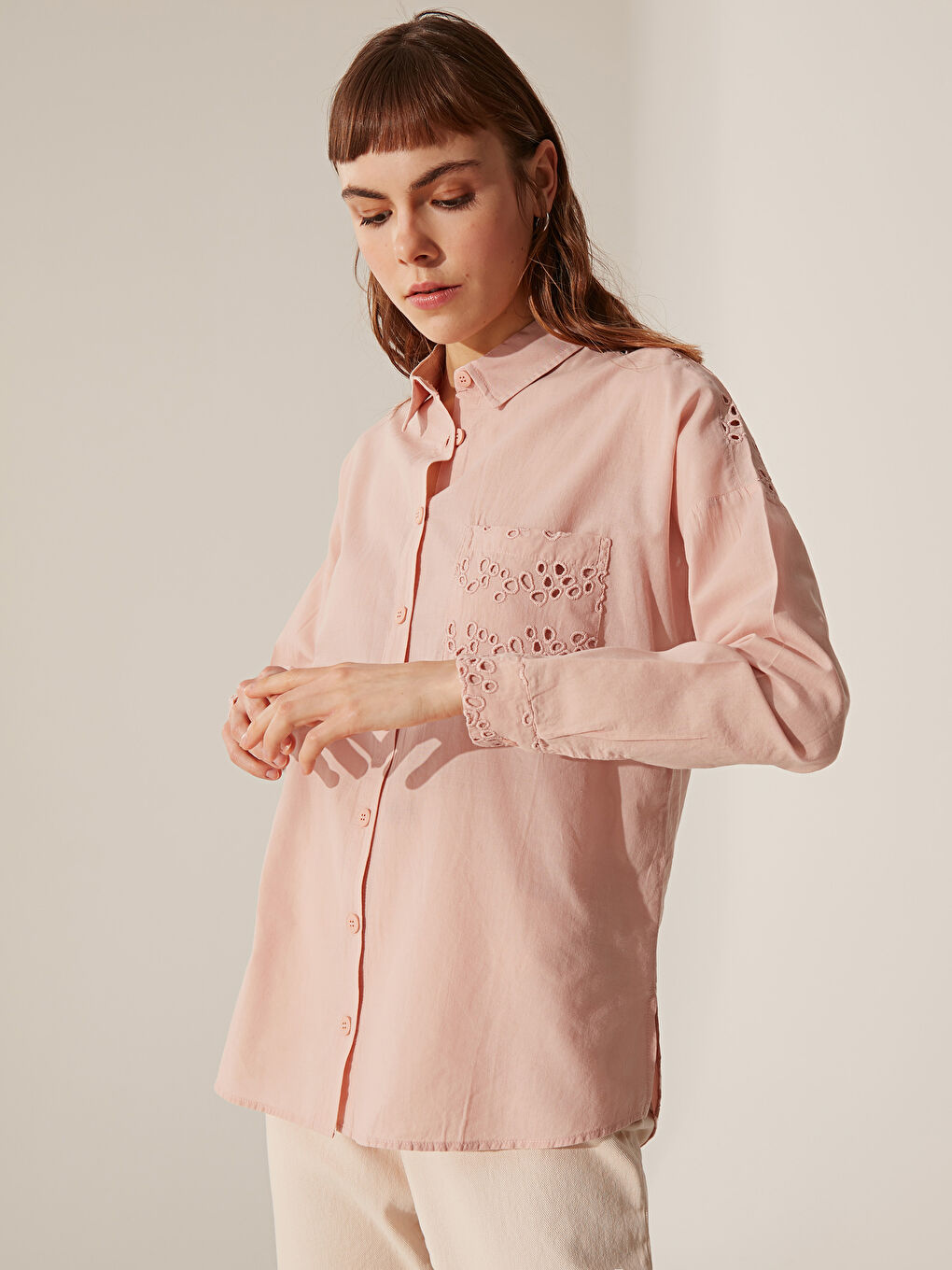Pembe Rahat Kalıp Uzun Kollu Poplin Kadın Gömlek