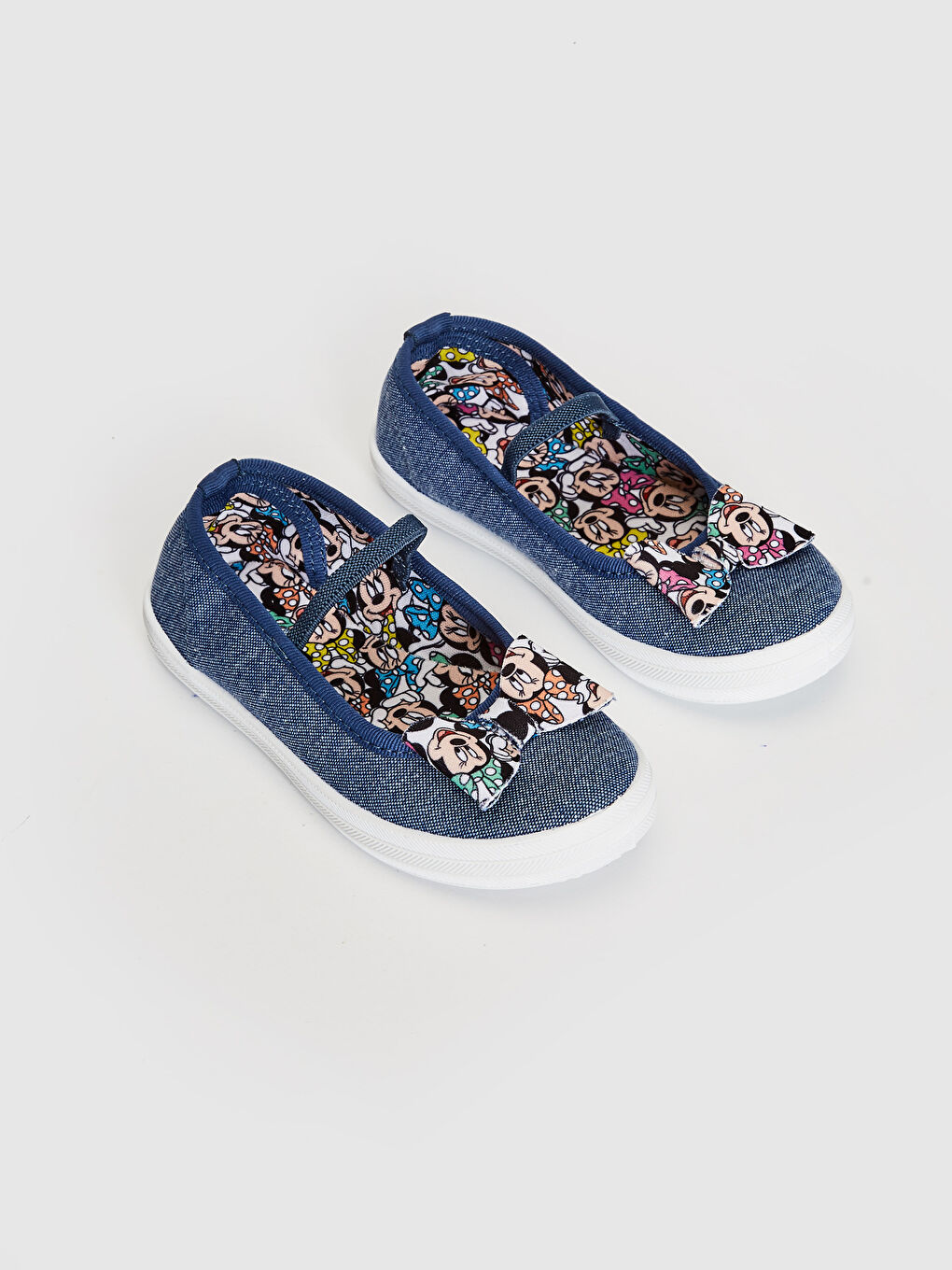 أحذية الباليه المسطحة