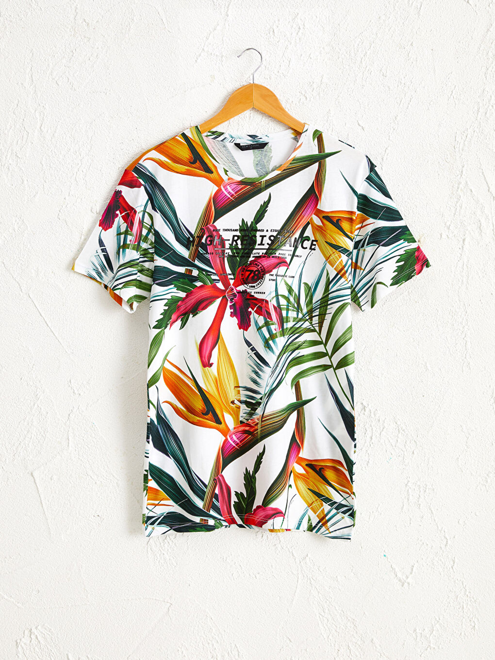 Beyaz Bisiklet Yaka Kısa Kollu Desenli Penye Erkek Tişört