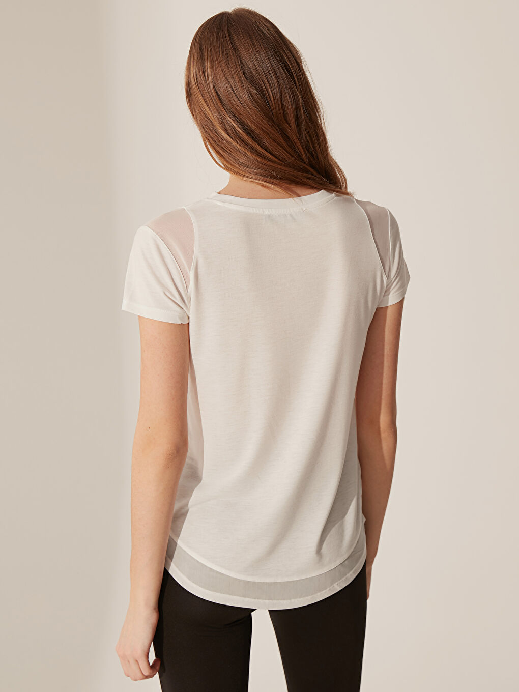 قميص رياضي كم قصير مطبوع للسيدات-3