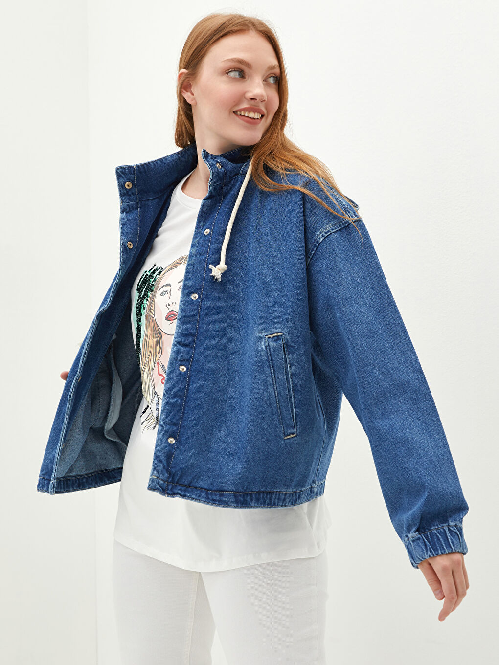 İndigo Kapüşonlu Crop Uzun Kollu Kadın Jean Ceket