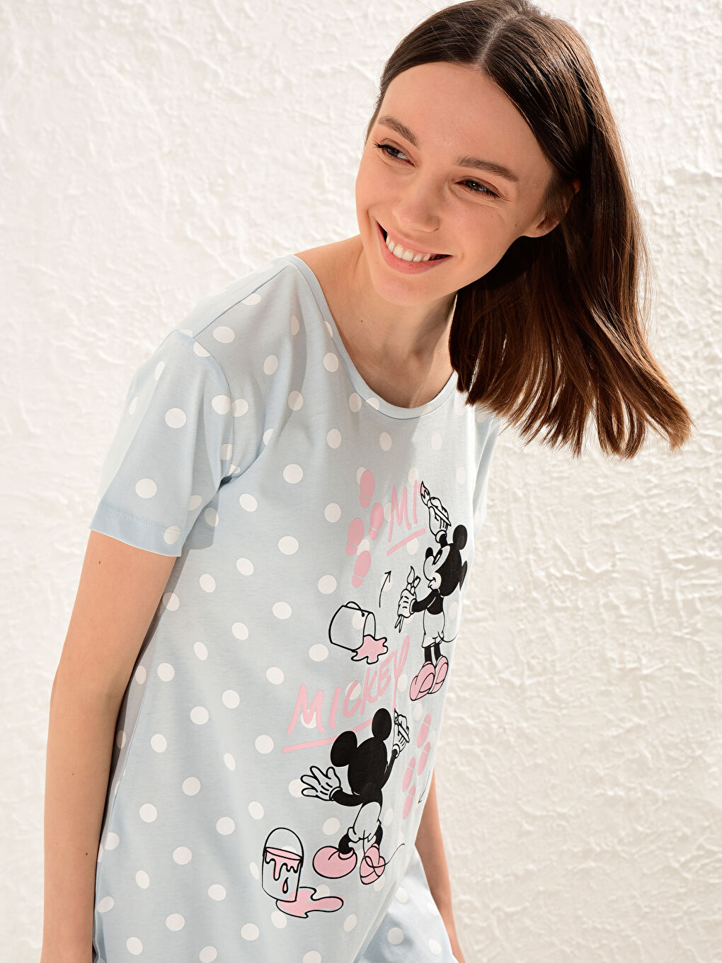 فستان نوم برقبة دائرية بقصة عادية وأكمام قصيرة من القطن الممشط للسيدات-1