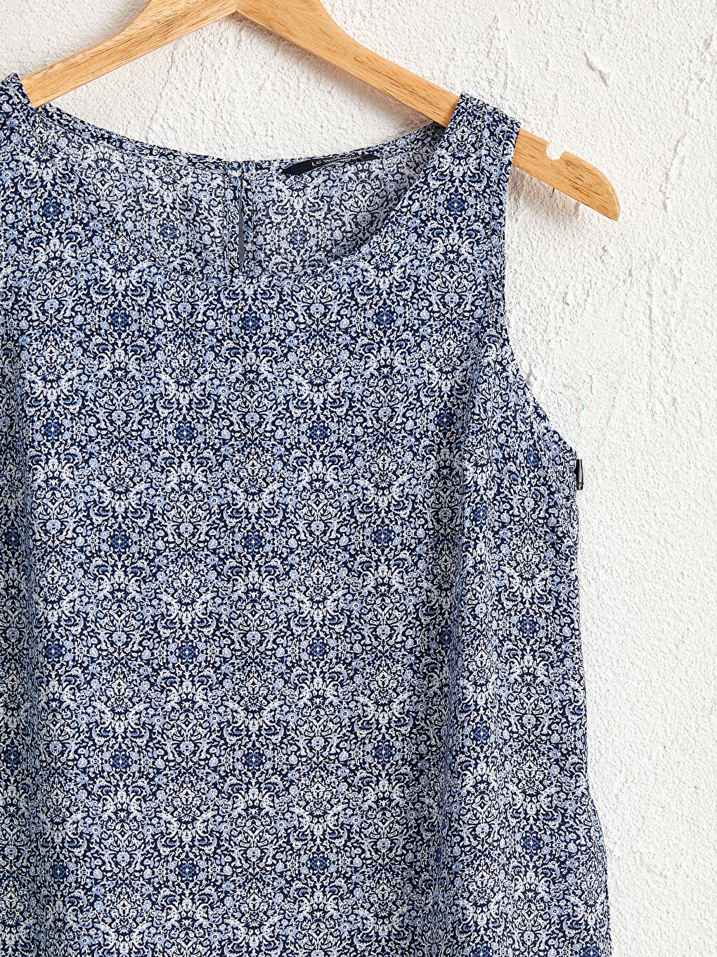 Mavi Kadın Çizgi Desenli Kolsuz Bluz-1