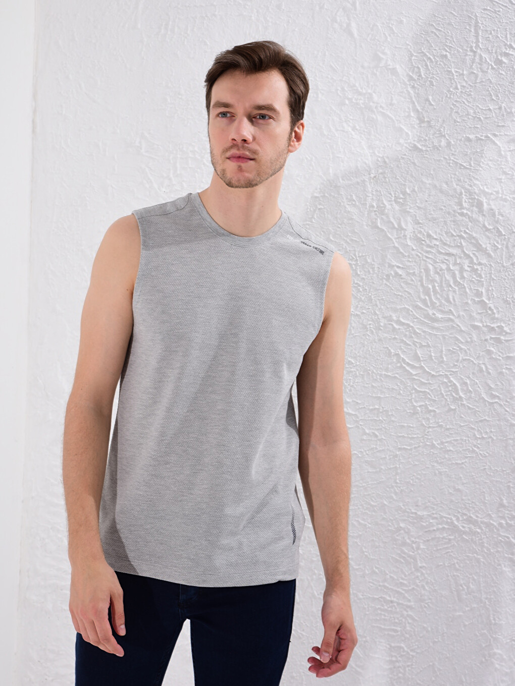 Tricou Fără Mâneci Basic Cu Guler Rotund Pentru Bărbați