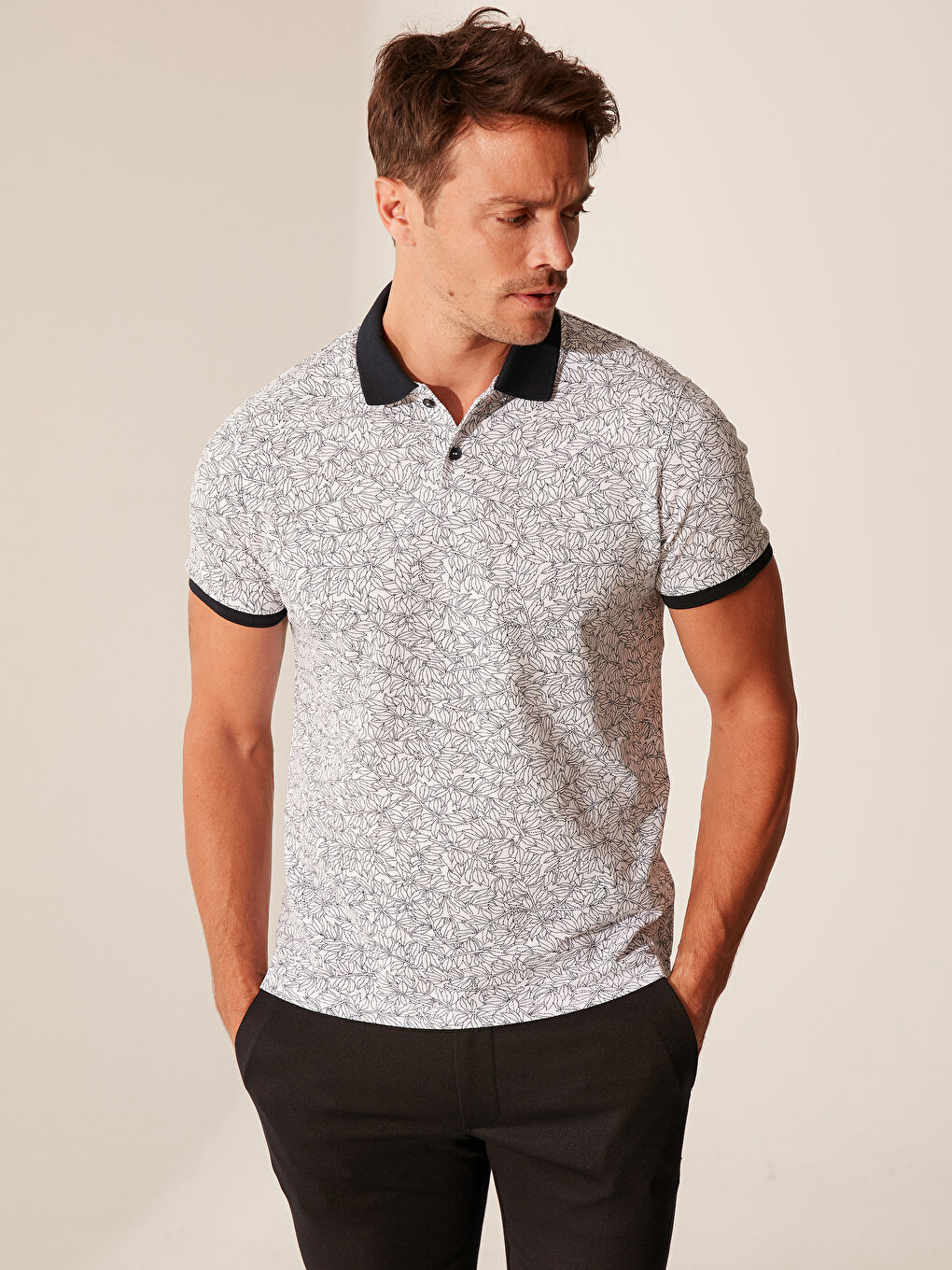 Beyaz Slim Fit Polo Yaka Desenli Pike Tişört
