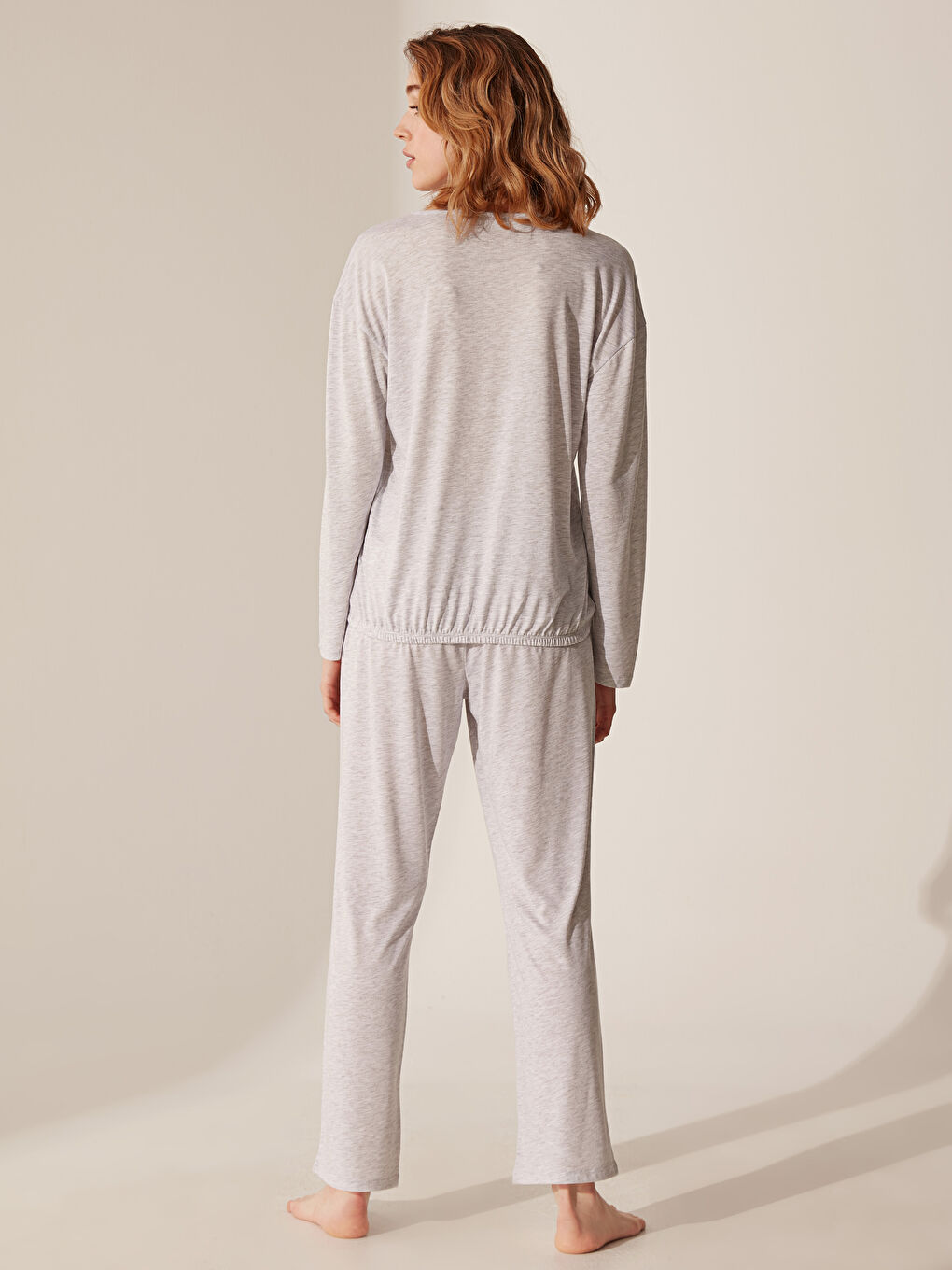 Пижамный комплект с U-образным вырезом и длинным рукавом для женщин-2