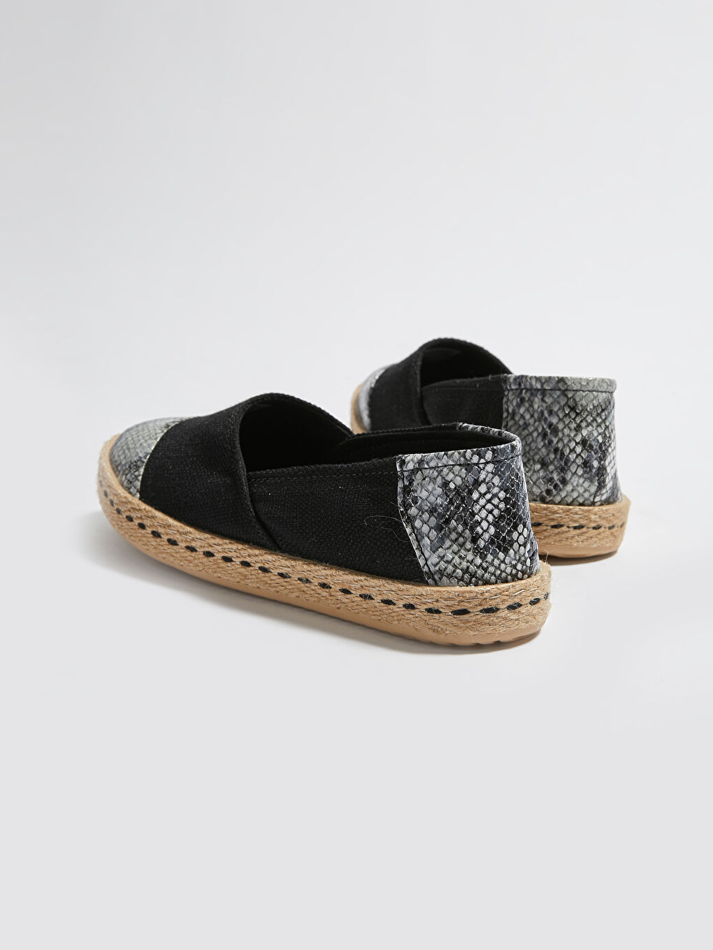 Siyah Deri Görünümlü Espadril Ayakkabı-4