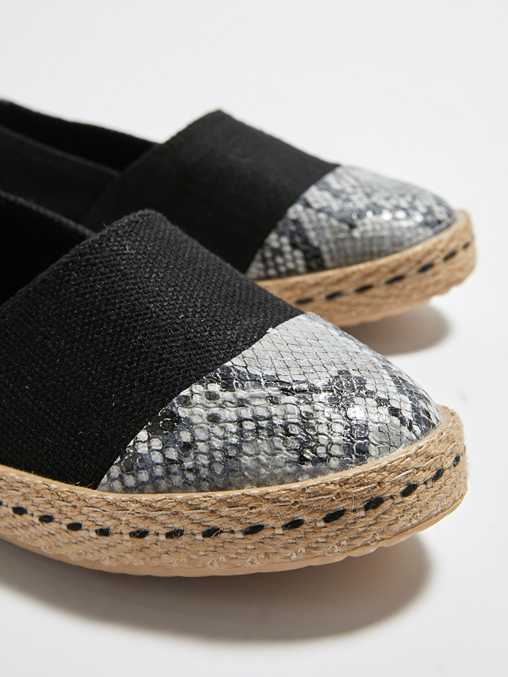 Siyah Deri Görünümlü Espadril Ayakkabı-5