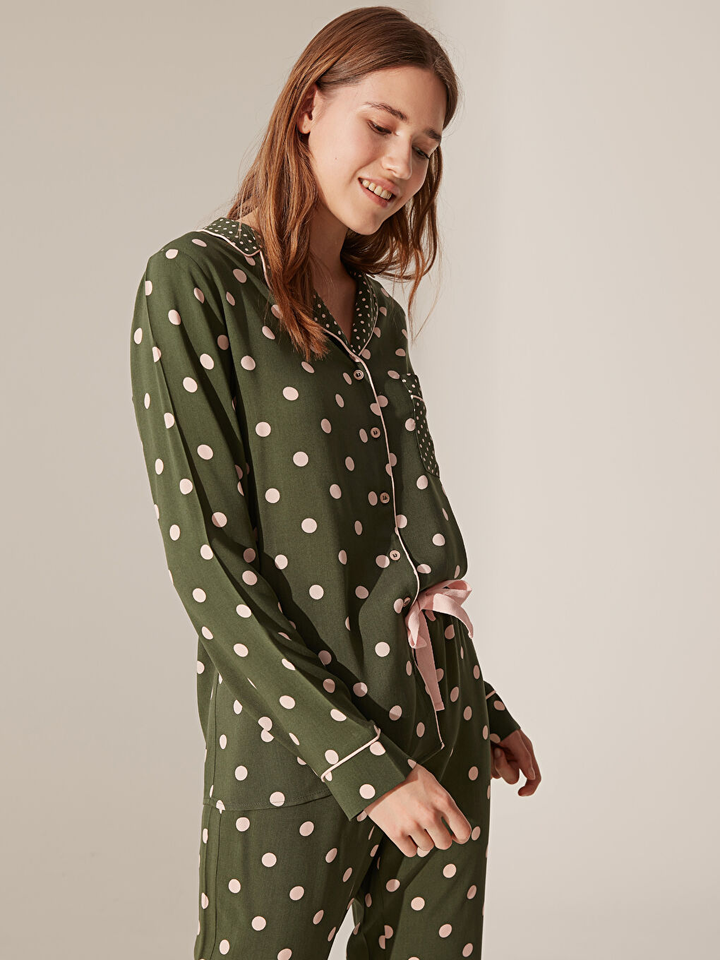 Yeşil Gömlek Yaka Kısa Kollu Kadın Viskon Pijama Takım-2