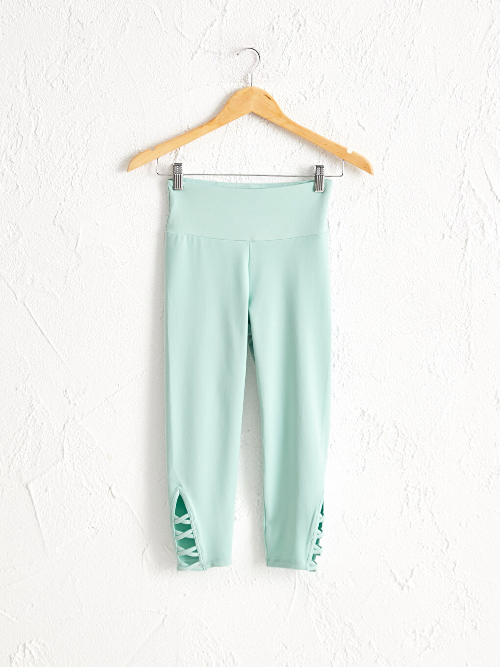 ليجن رياضي نشط بتفاصيل الأرجل