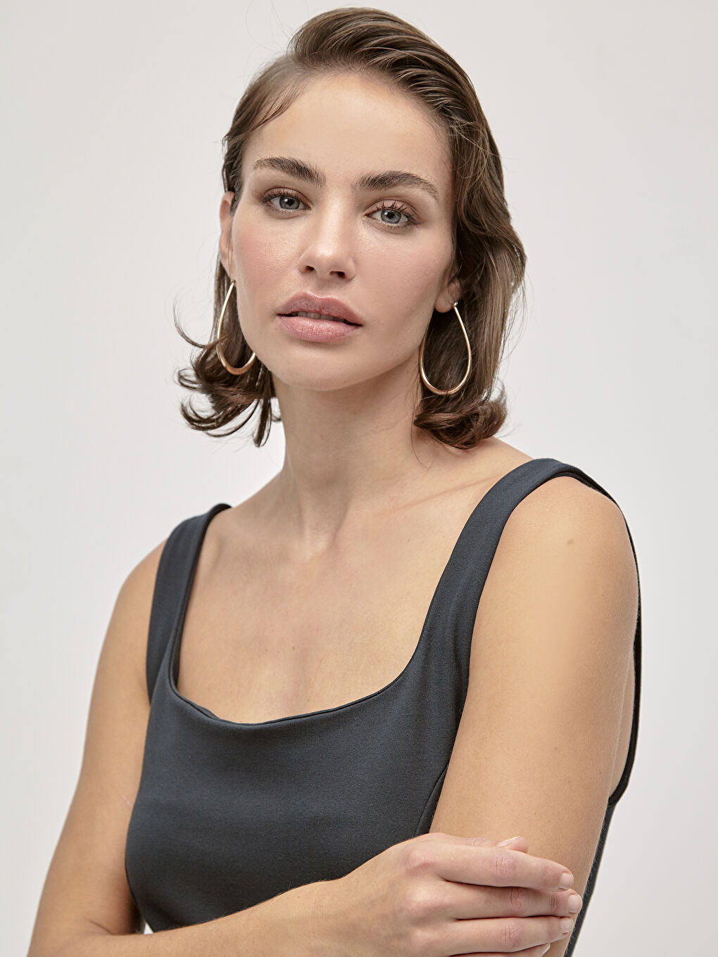 Yeşil İncelten Etkili Kare Yaka Esnek Kalem Elbise-1