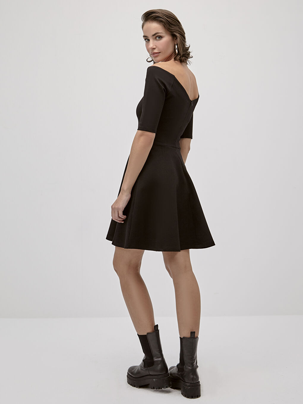 LC WAIKIKI Slimming Effect Off Shoulder Flexible Flared Dress -0SP509Z8-CVL