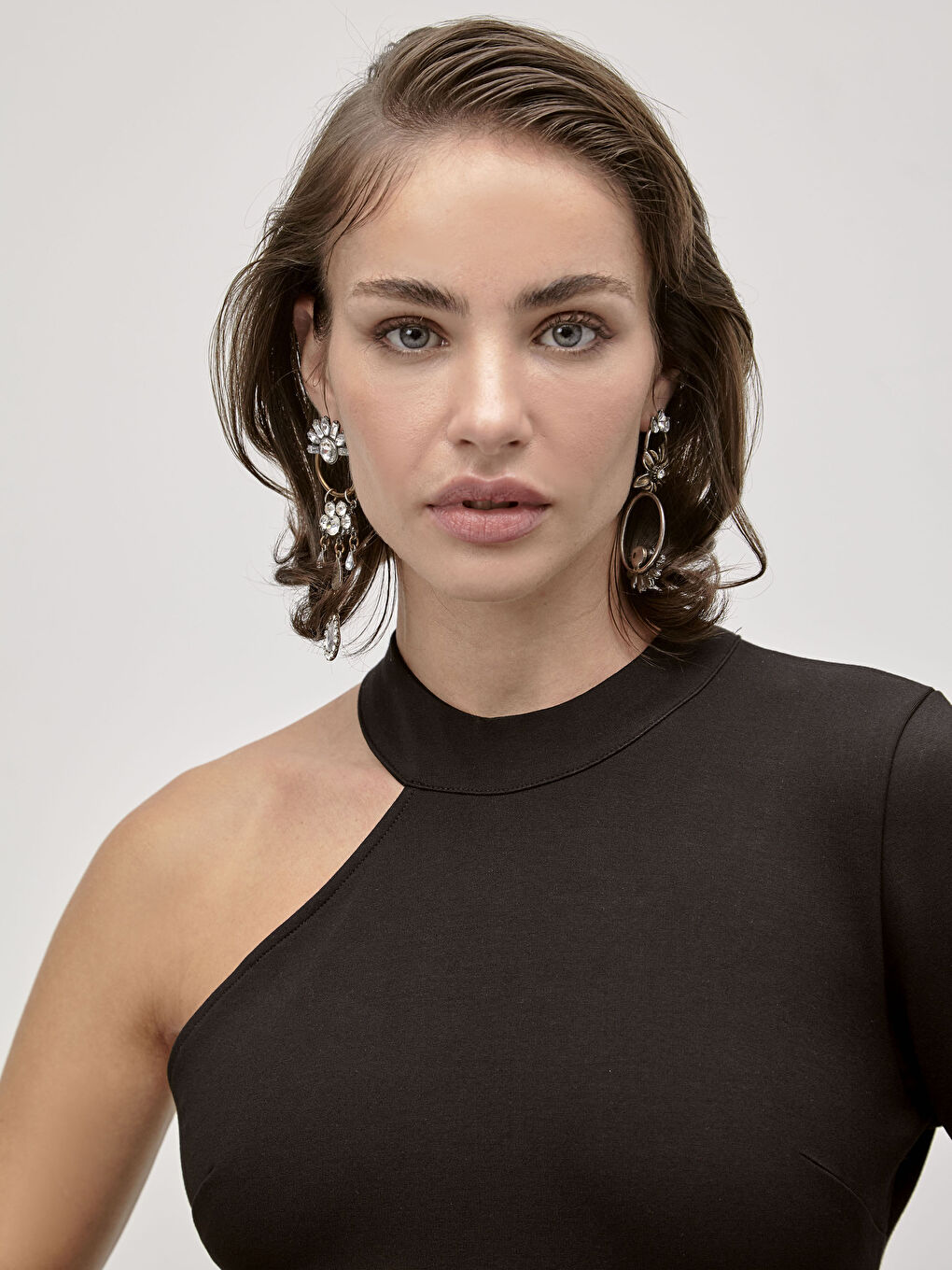 Siyah Tek Omuz Düz Uzun Kollu Kadın Elbise-3