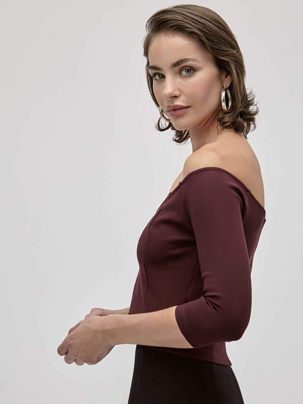 Bordo Kayık Yaka İncelten Etkili Düşük Omuzlu Bluz-3
