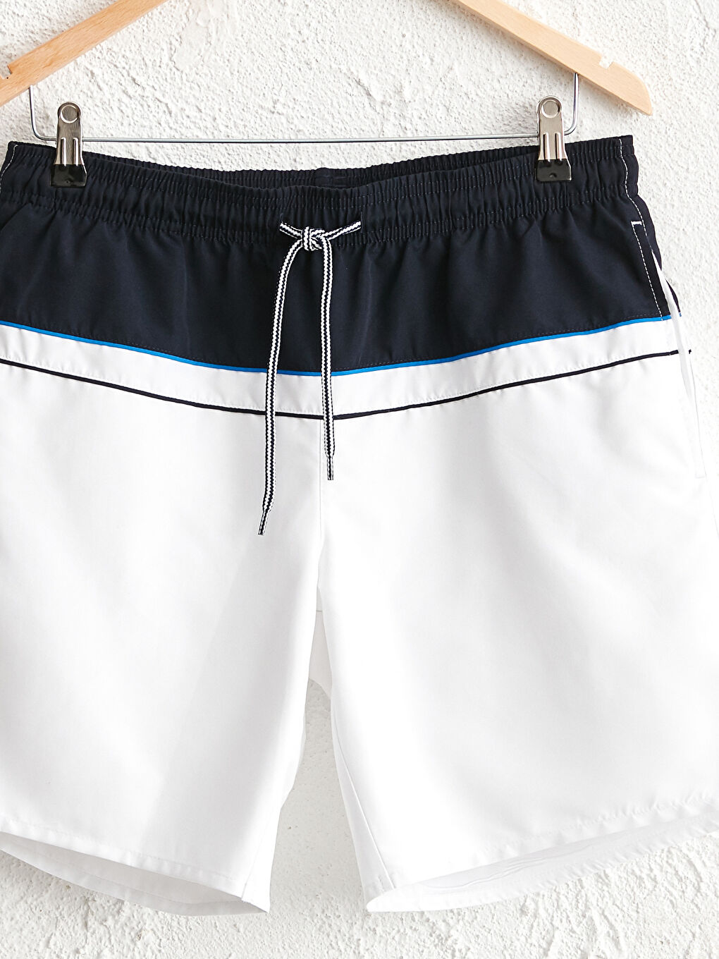 Beyaz Diz Hizası Boy Baskılı Deniz Şortu-2