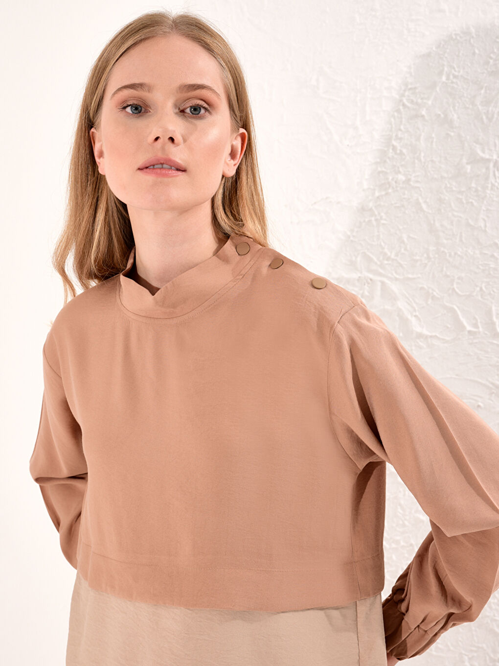 Kahverengi Uzun Kollu Oversize Gabardin Kadın Renk Bloklu Tunik-4