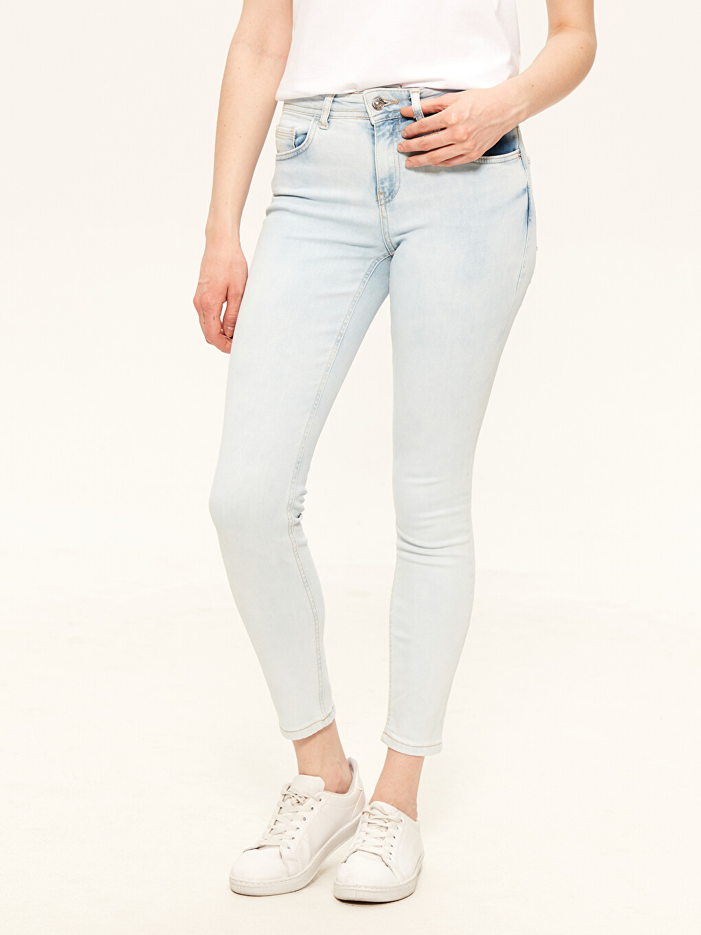 Mercury Skinny Fit Women's Jean-2