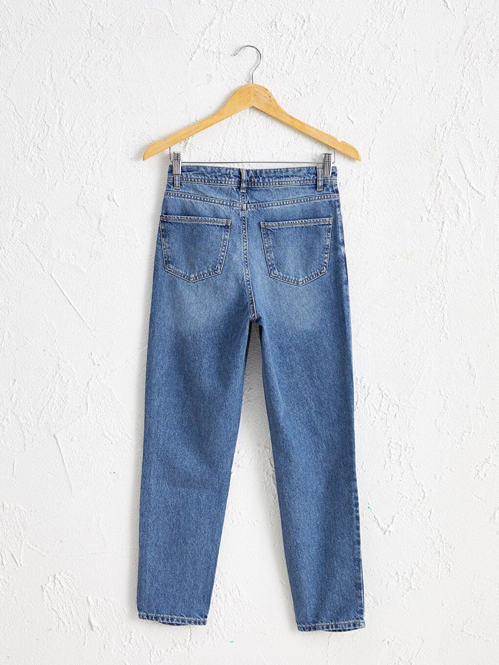 İndigo Doğa Dostu Sökük Detaylı Mom Fit Jean Pantolon-1