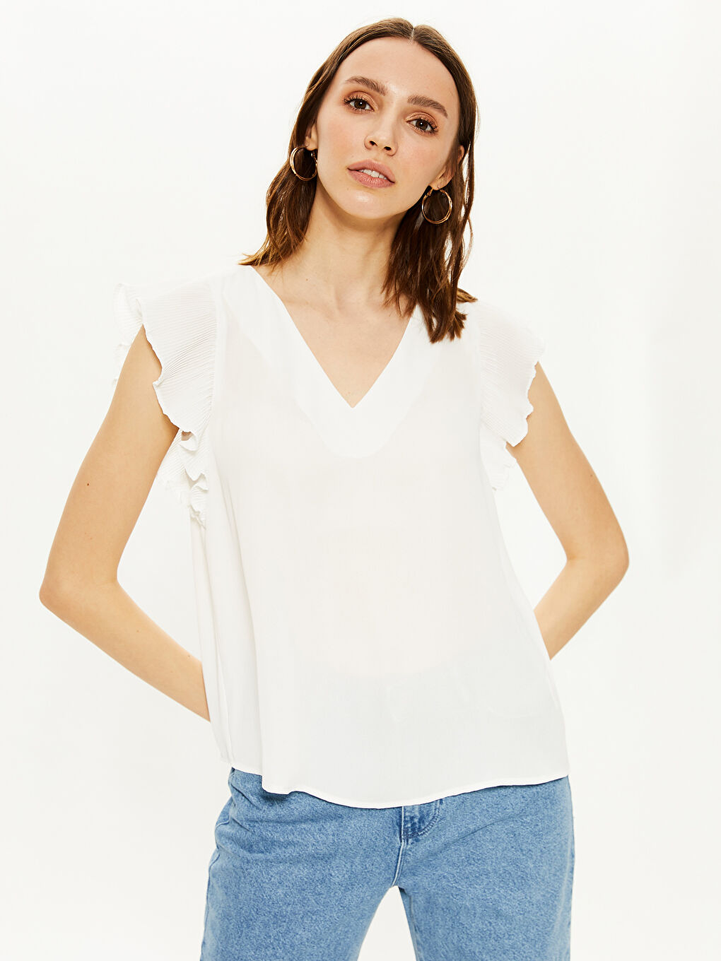 Ekru V Yaka Kısa Kollu Krep Kadın Bluz