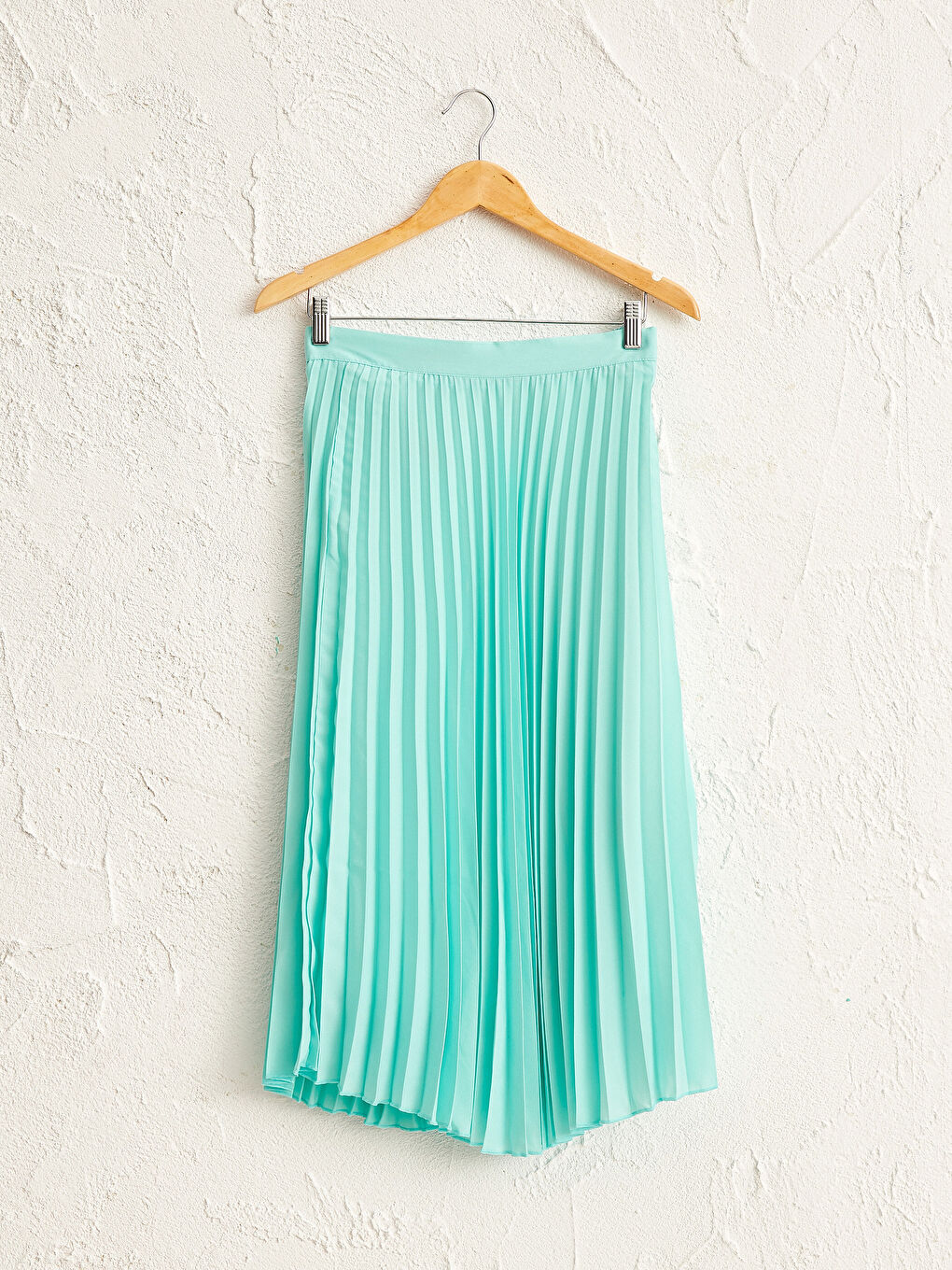 Standard Fit Gabardine Women's Pleated Skirt