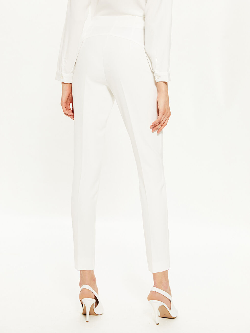 بنطلون قصير لحد الكاحل بقصة جزر-2