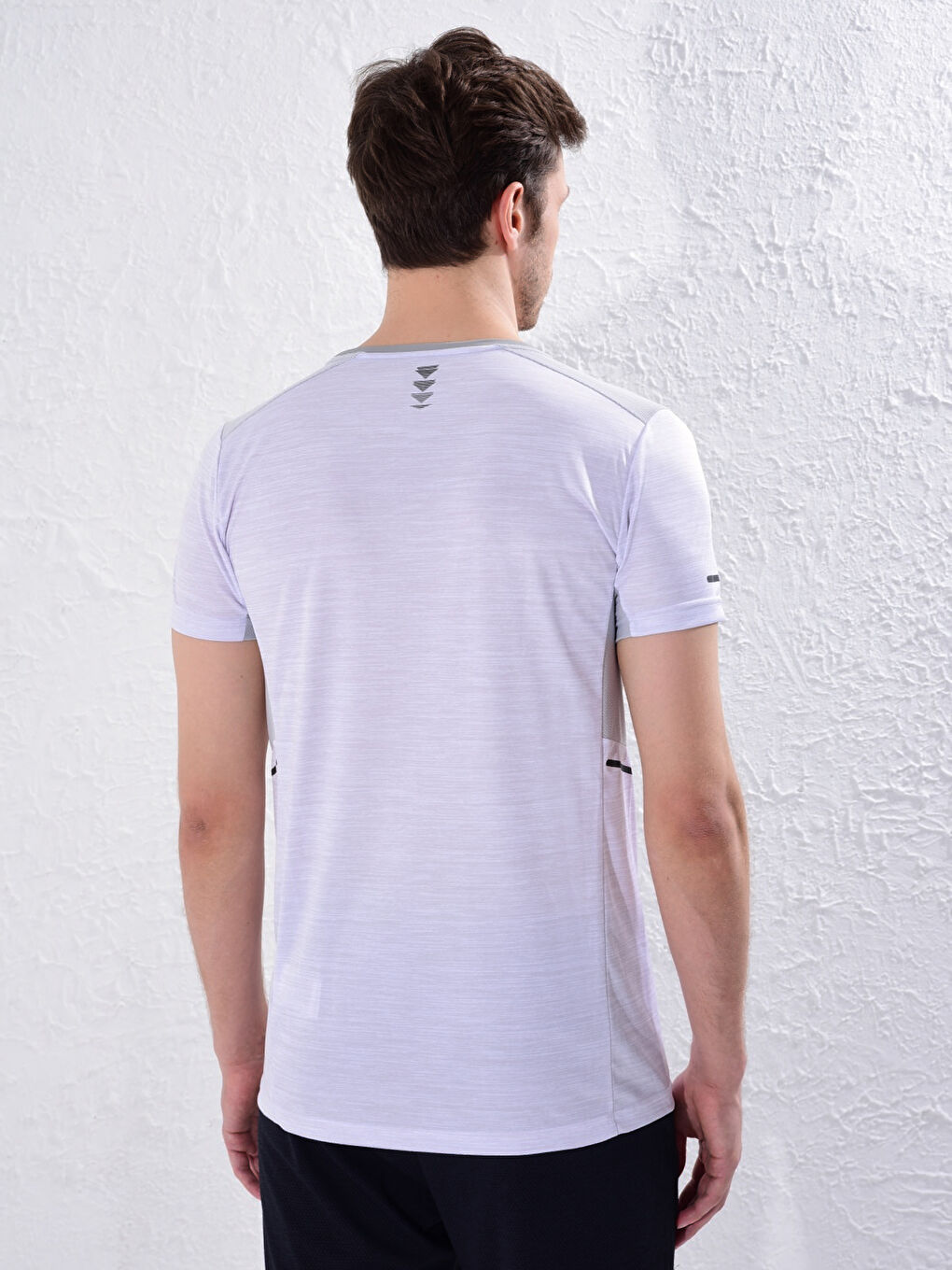 Beyaz Bisiklet Yaka Kısa Kollu Aktif Spor Tişört-3