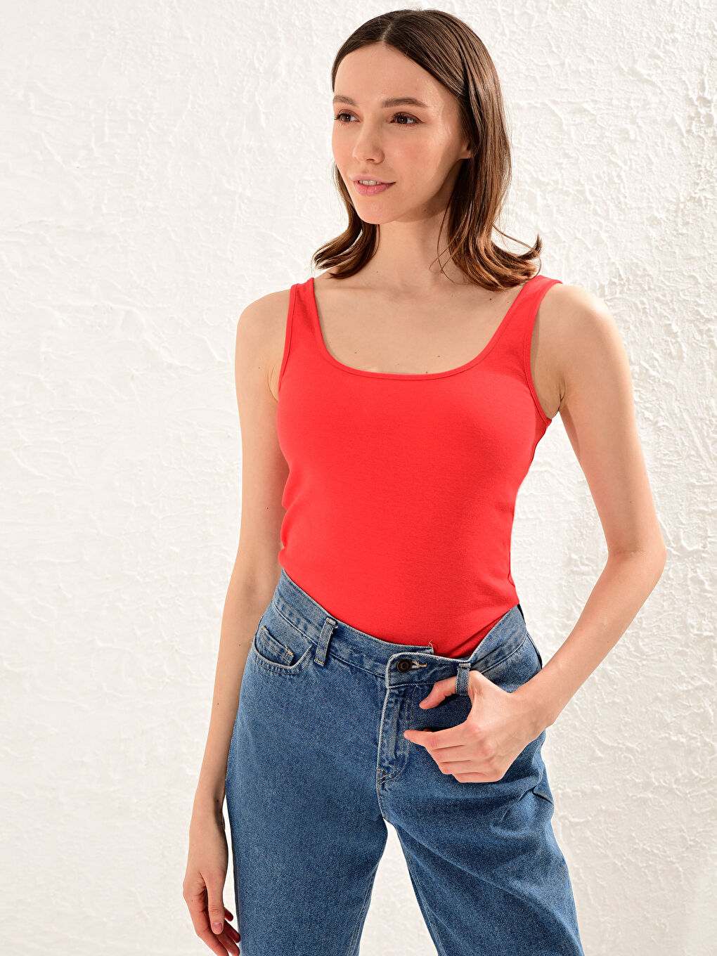 Plain Crew Neck Tank Top-2