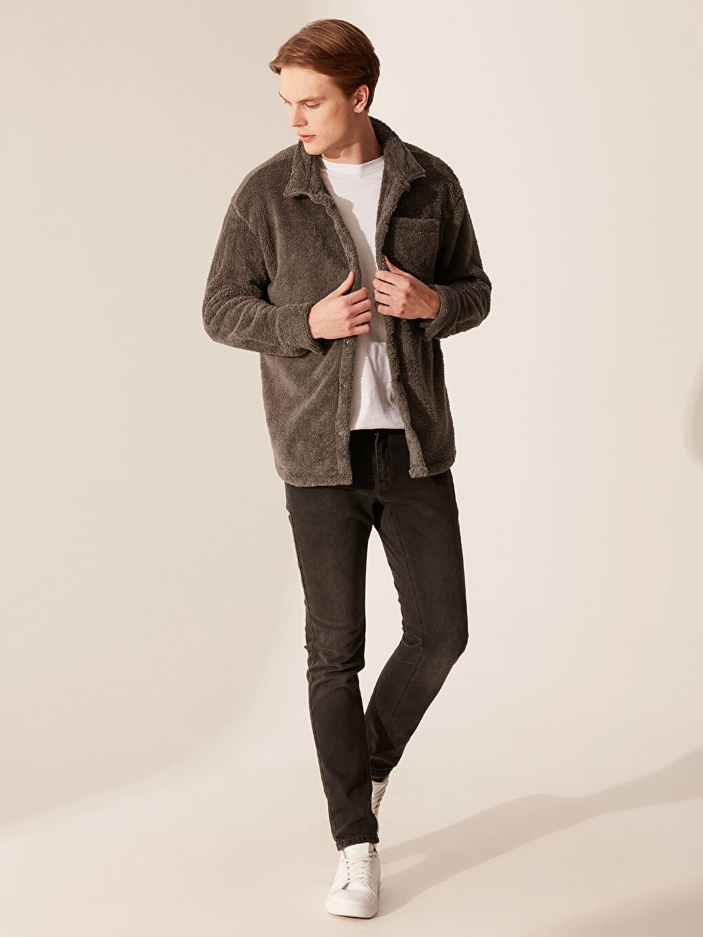 Gri Standart Kalıp Pelüş Hırka-3