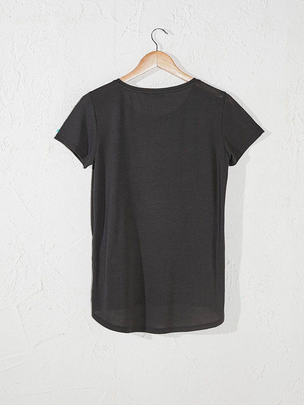 Gri Bisiklet Yaka Kısa Kollu Kadın Tişört-2