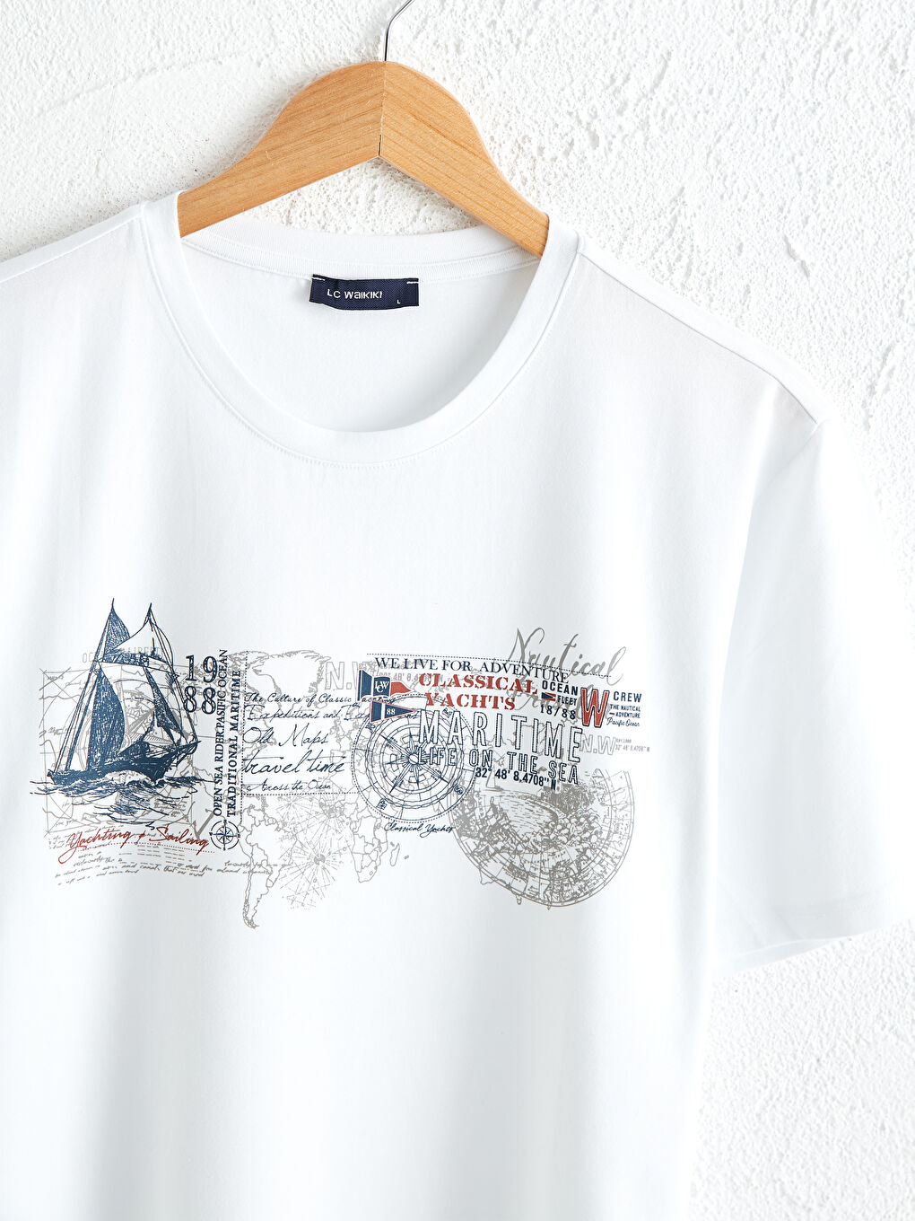 Comfortable Fit Crew Neck Printed T-Shirt-2