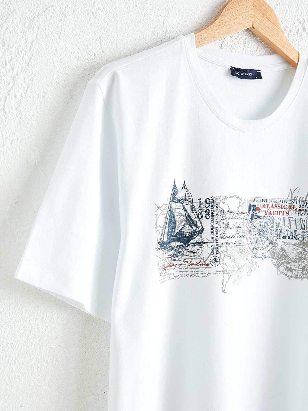 Comfortable Fit Crew Neck Printed T-Shirt-3