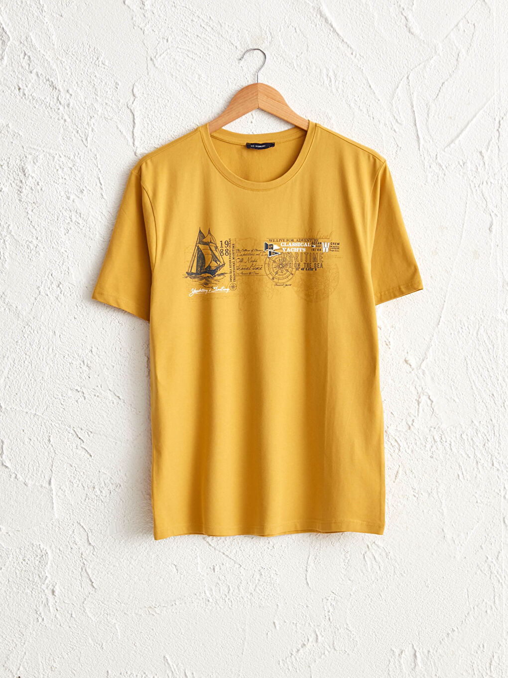 Comfortable Fit Crew Neck Printed T-Shirt