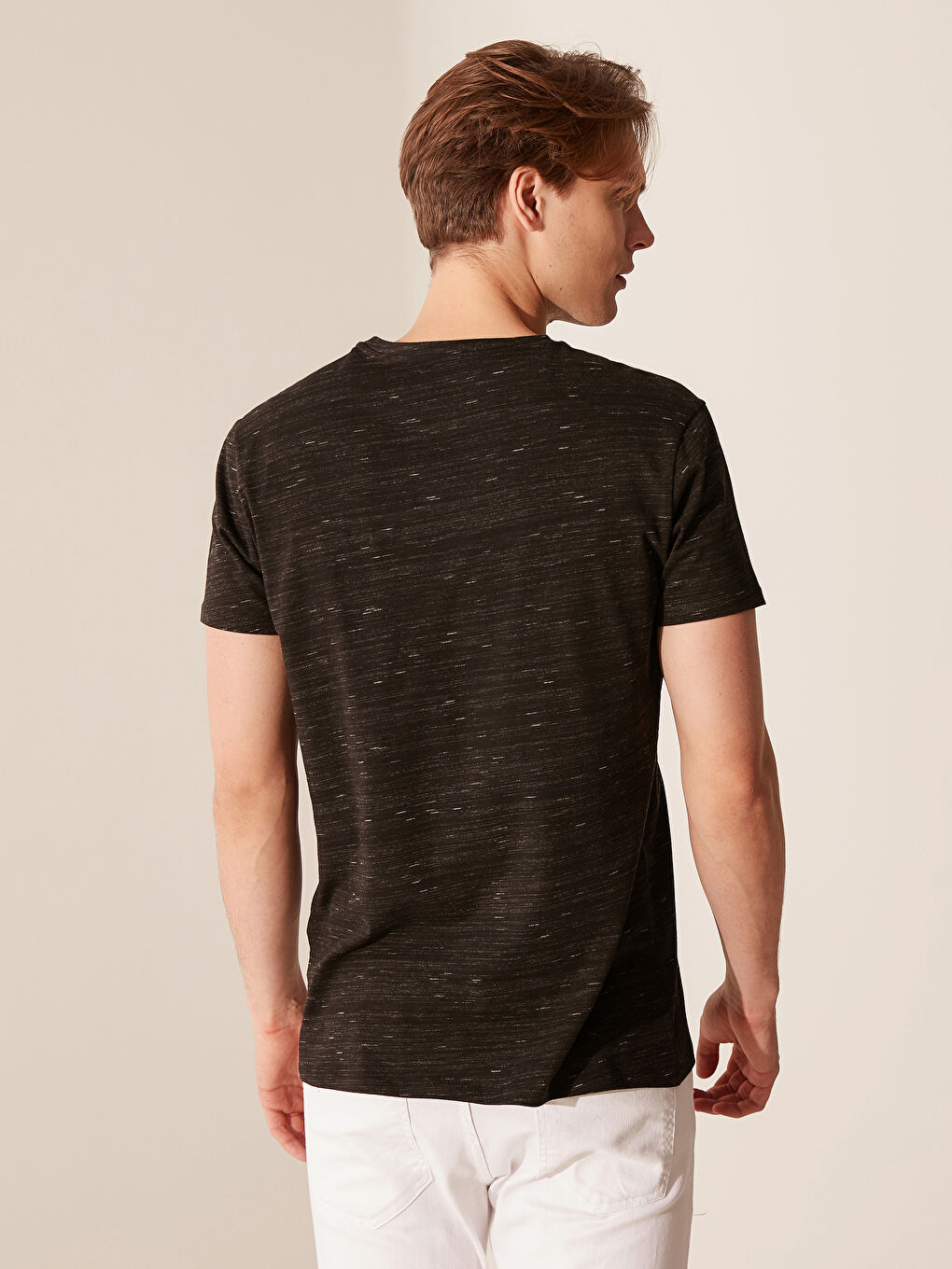 Siyah Bisiklet Yaka Penye Erkek Tişört-2