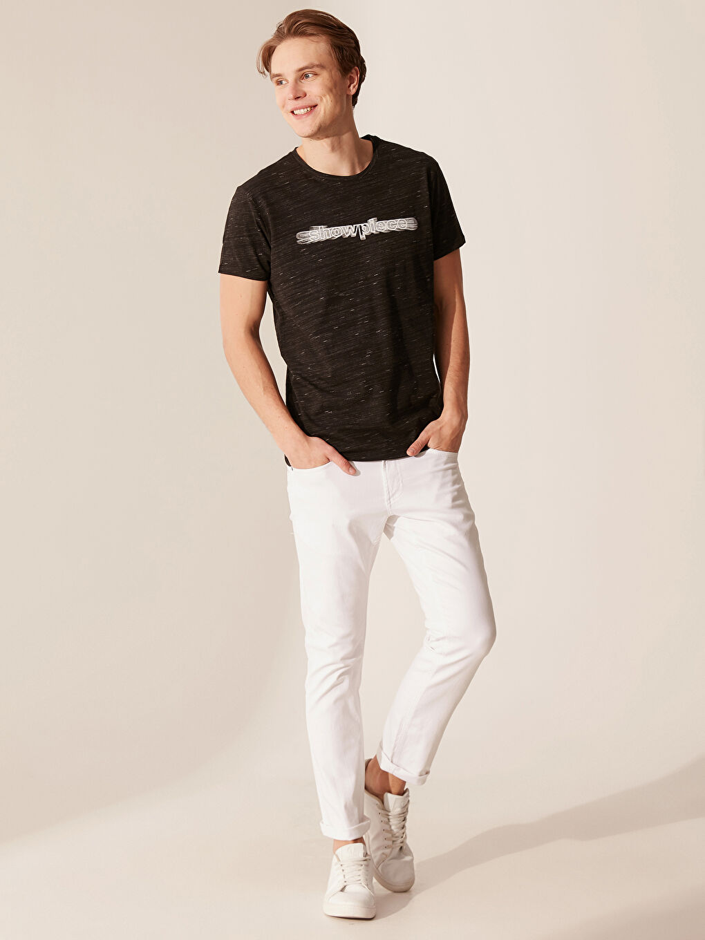 Siyah Bisiklet Yaka Penye Erkek Tişört-3